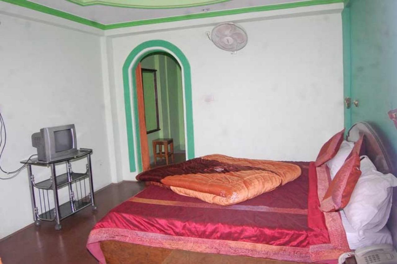 Goroomgo Hotel Shivay Near Kausani Chouraha - Mountain View - Excellent Customer Service المظهر الخارجي الصورة